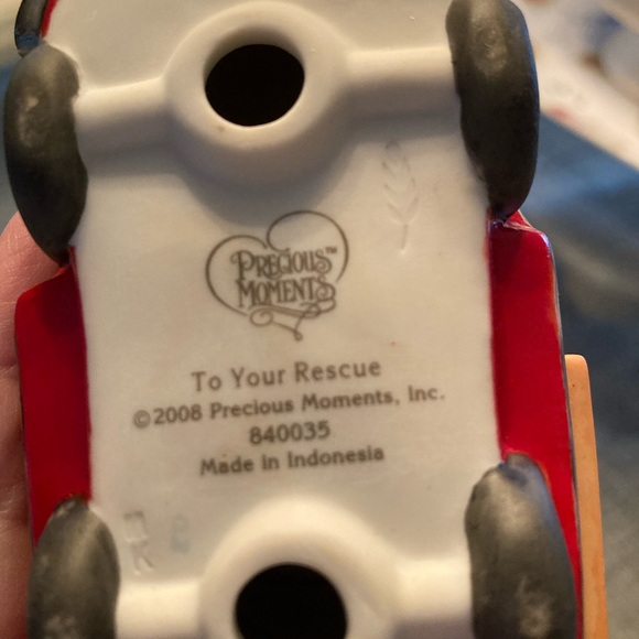 Precious Moment “To Your Rescue” - Picture 3 of 3